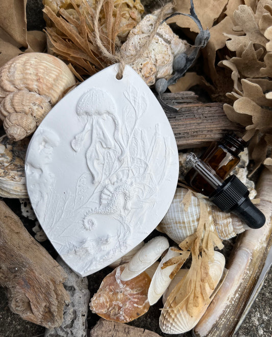 Jellyfish & Seahorse Botanical Cast Fragrance Diffuser Large