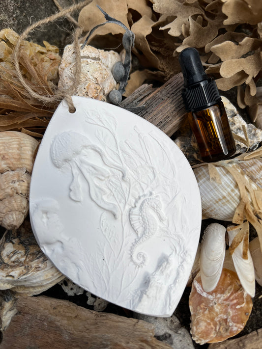 Jellyfish & Seahorse Botanical Cast Fragrance Diffuser Large