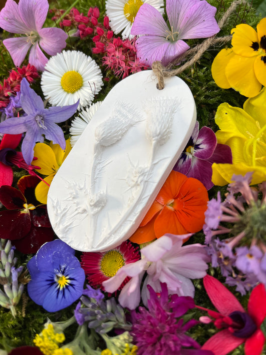 Thistle Botanical Cast Fragrance Diffuser Small