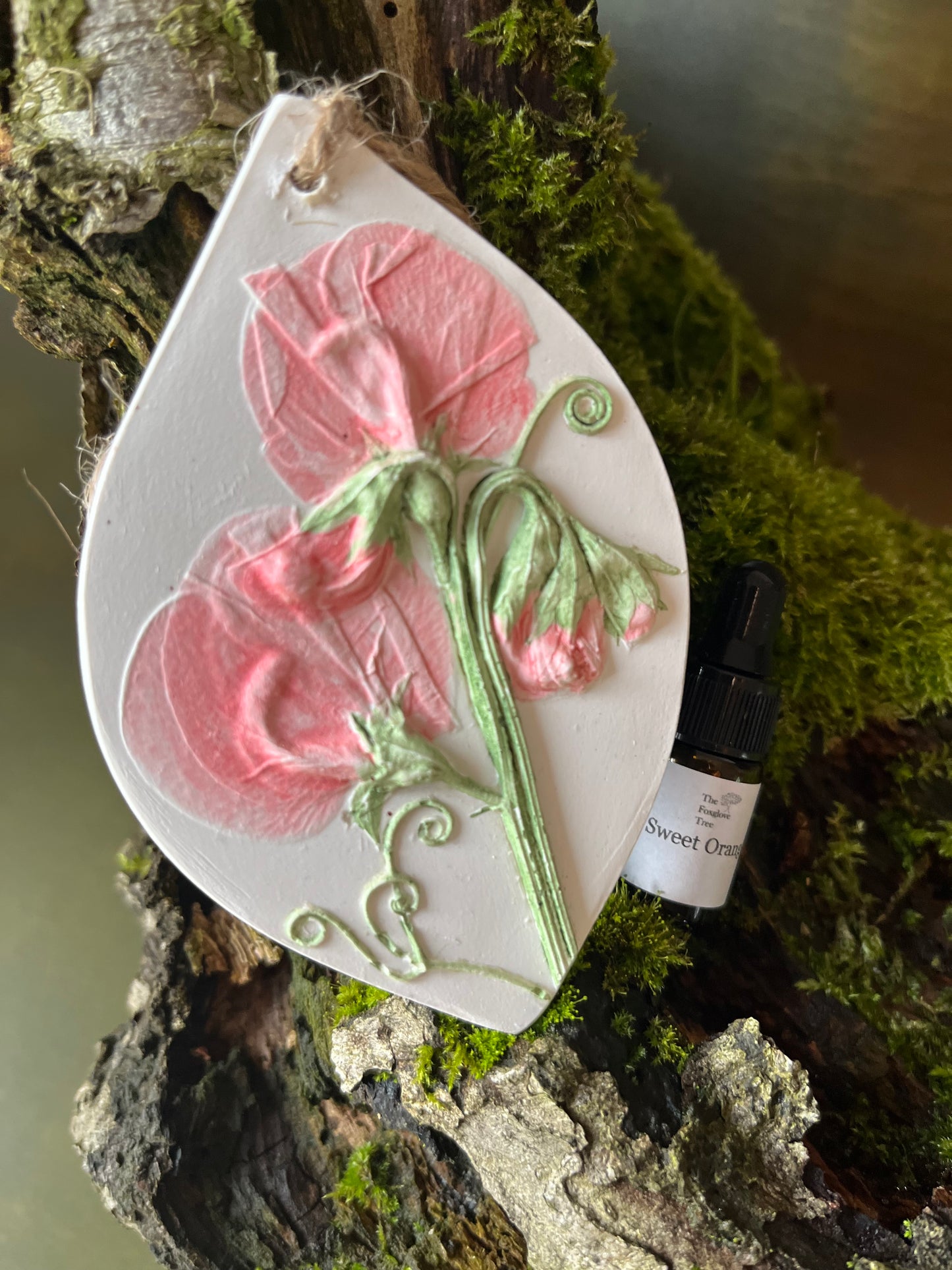 Pink Sweetpea Botanical Cast Fragrance Diffuser