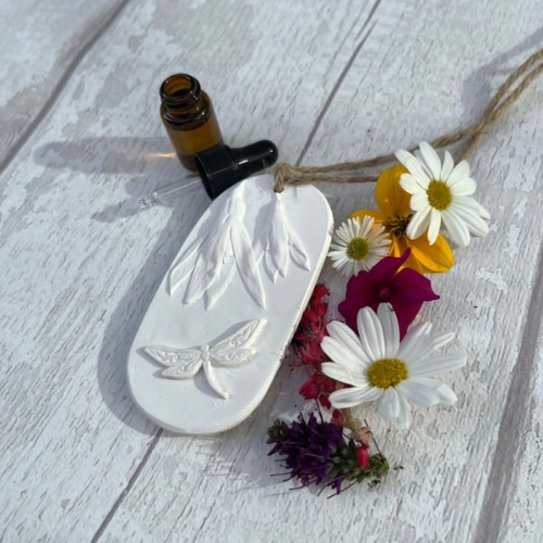 Dragonfly Fuchsia Botanical Cast Fragrance Diffuser Small