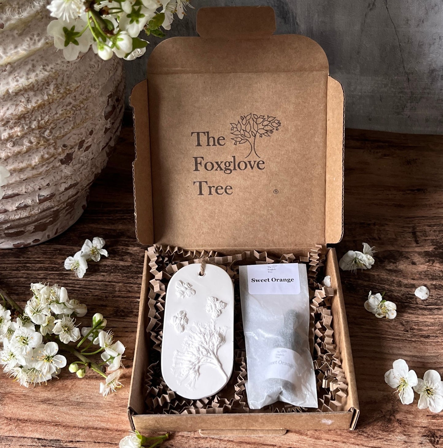 Bees and Verbena Botanical Cast Fragrance Diffuser Small
