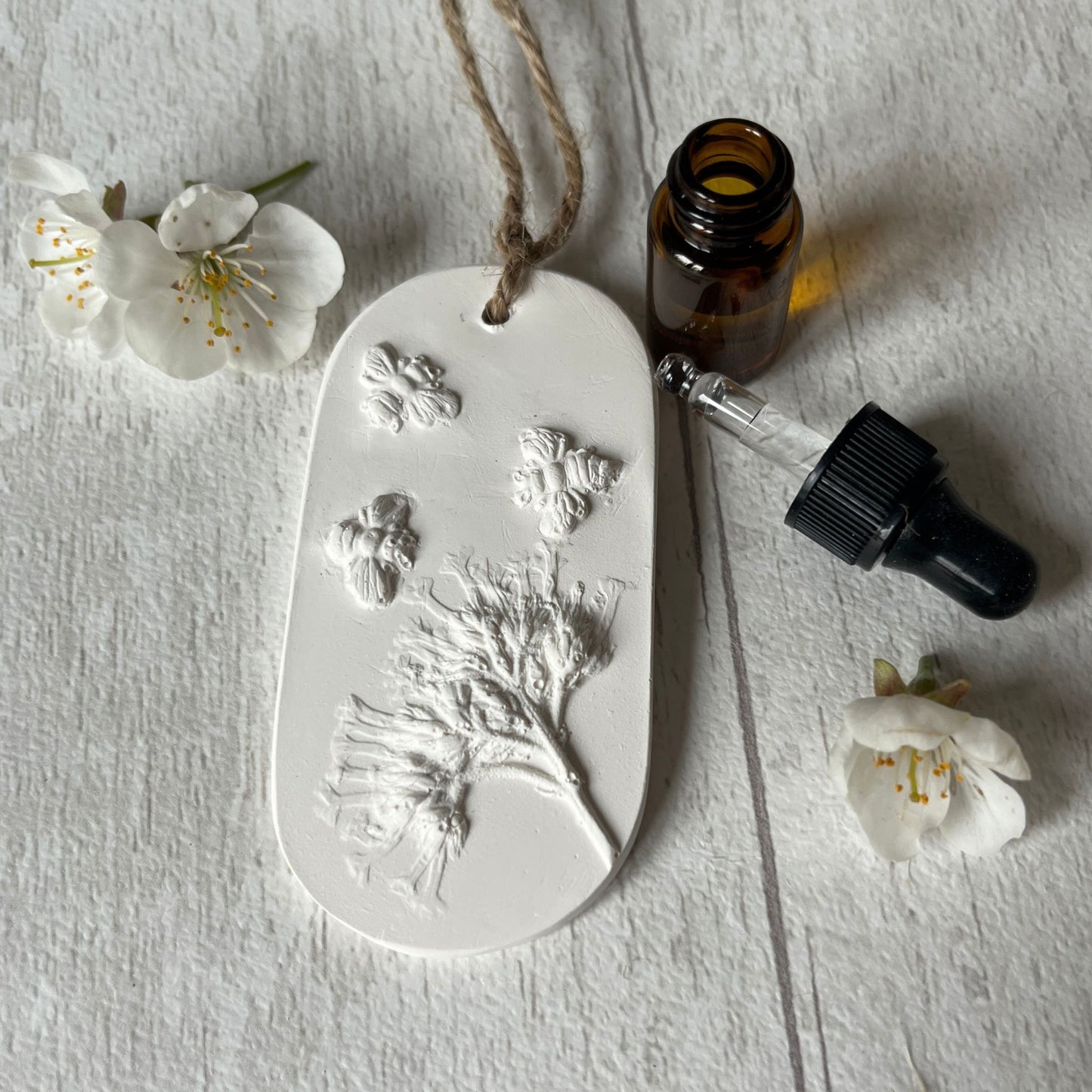 Bees and Verbena Botanical Cast Fragrance Diffuser Small
