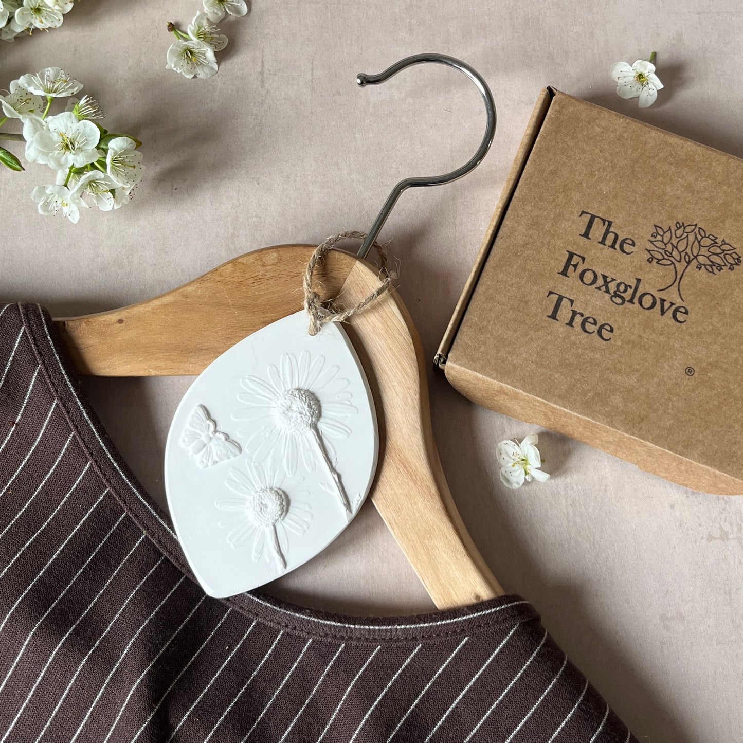 Butterfly & Daisy Botanical Cast Fragrance Diffuser Large