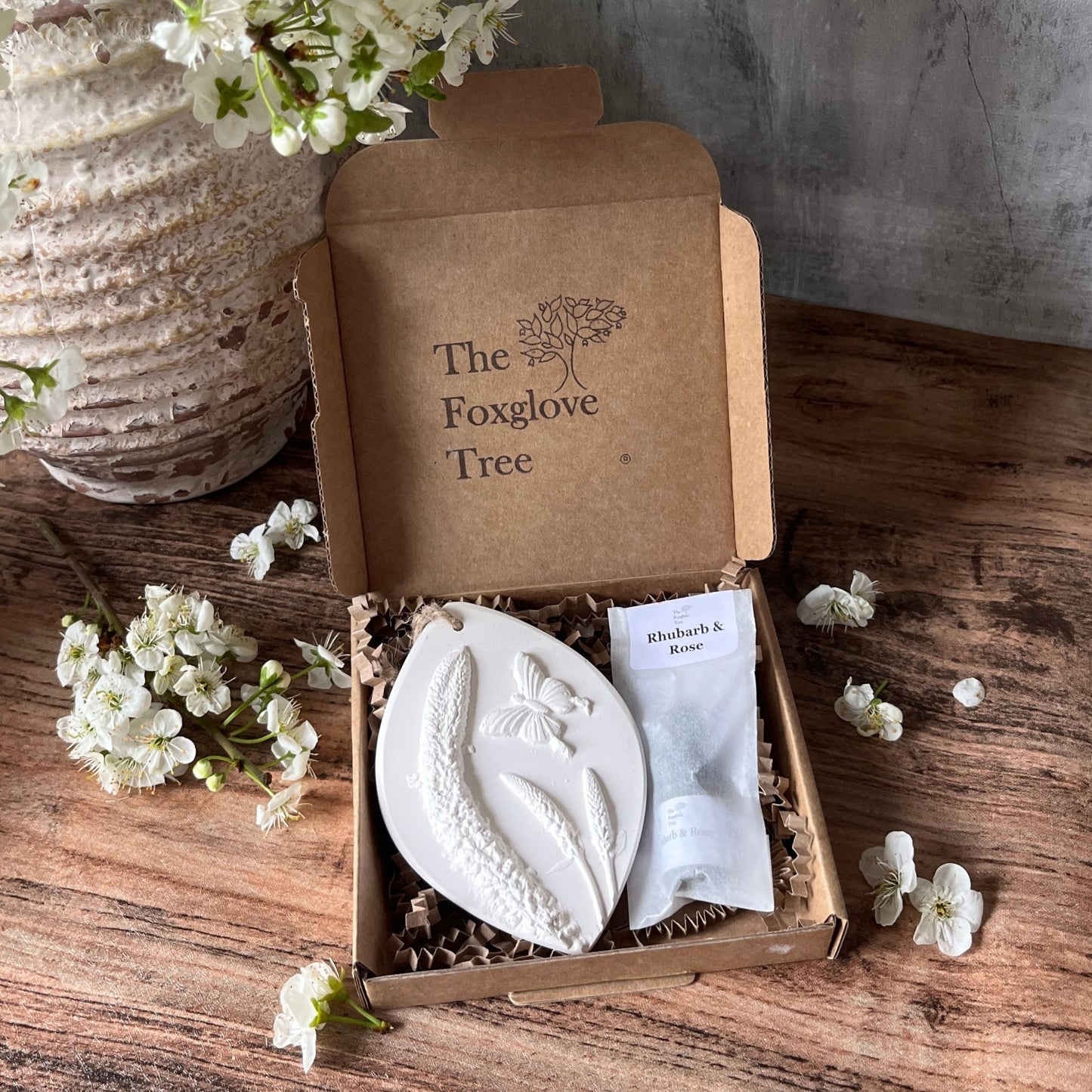 Butterfly & Veronica Botanical Cast Fragrance Diffuser Large