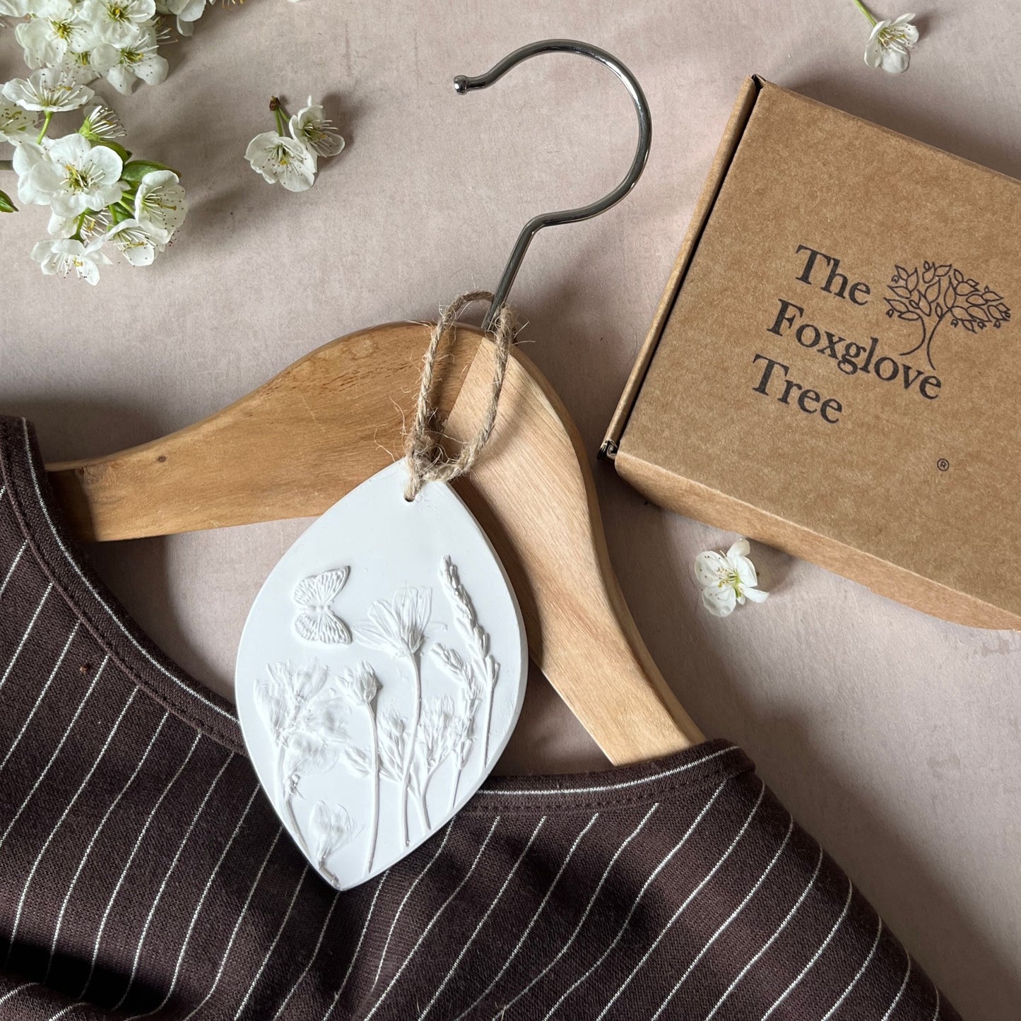 Cottage Garden Butterfly Botanical Cast Fragrance Diffuser Large