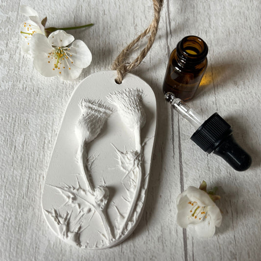 Thistle Botanical Cast Fragrance Diffuser Small