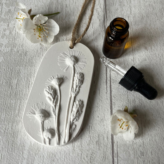 Wild Daisies Botanical Cast Fragrance Diffuser Small