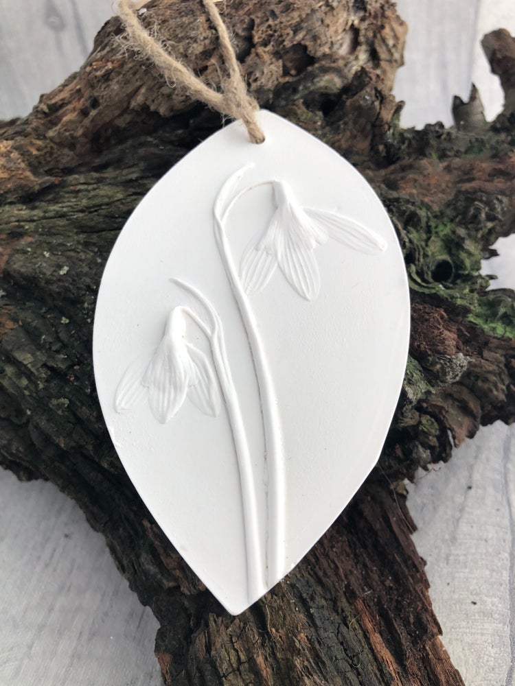 Snowdrops  Botanical Cast Fragrance Diffuser Large