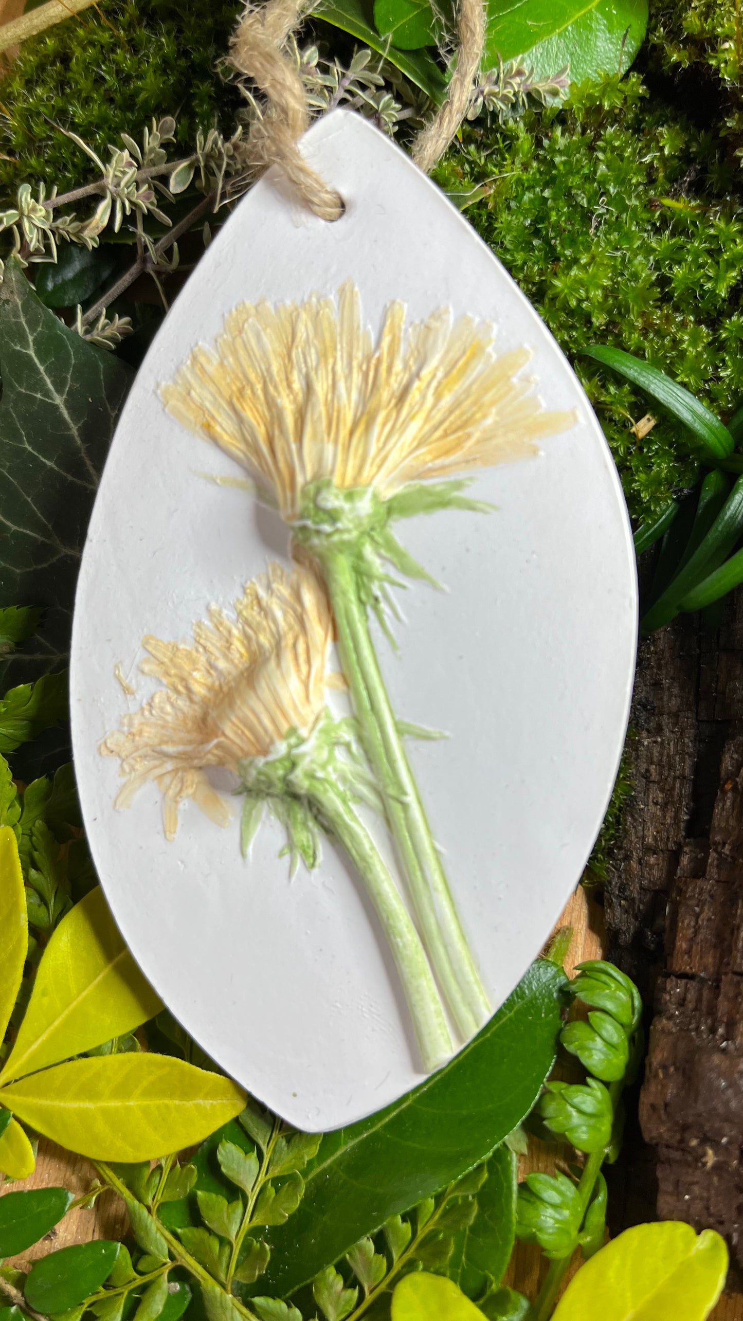 Dandelion Botanical Cast Fragrance Diffuser Painted