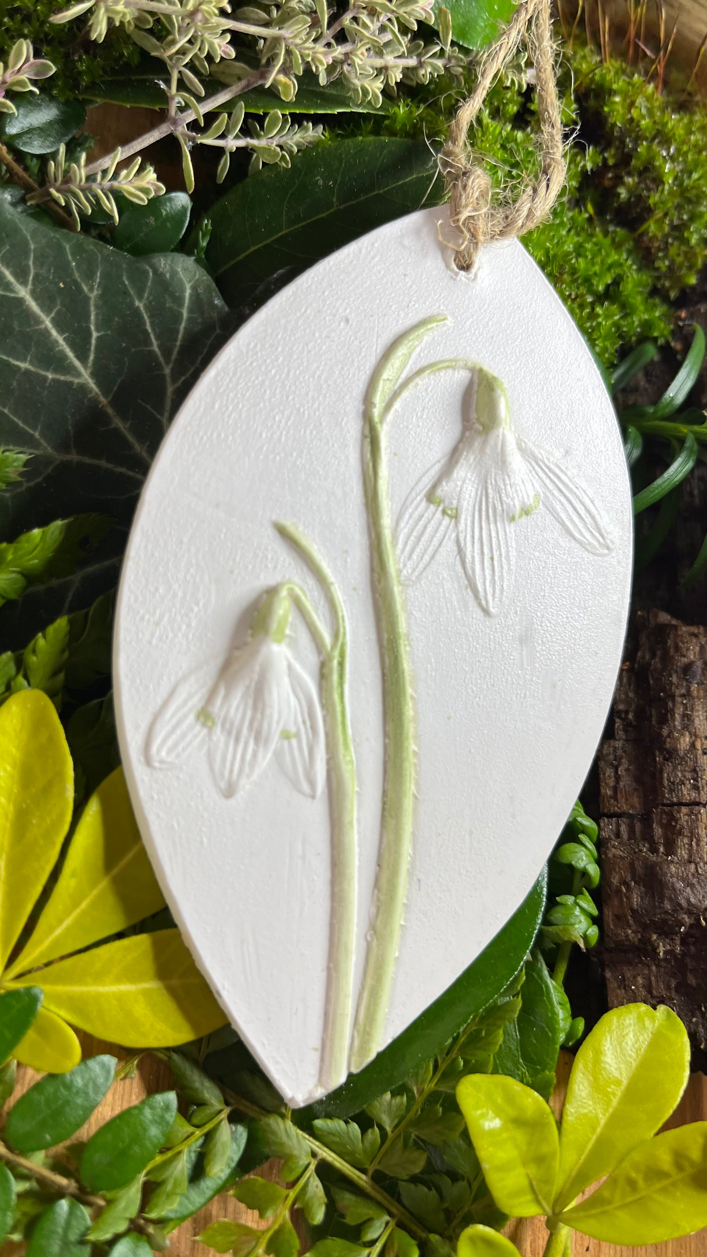 Snowdrops Botanical Cast Fragrance Diffuser Painted